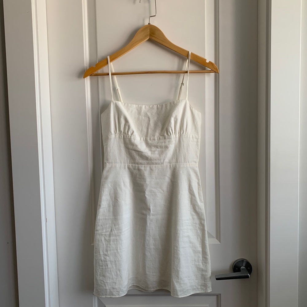 aritzia sunday best quaint linen dress